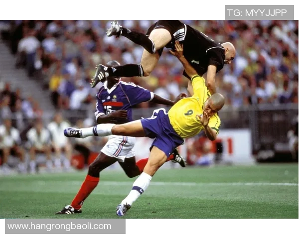 足球巨星罗纳的辉煌人生与场外生活揭秘